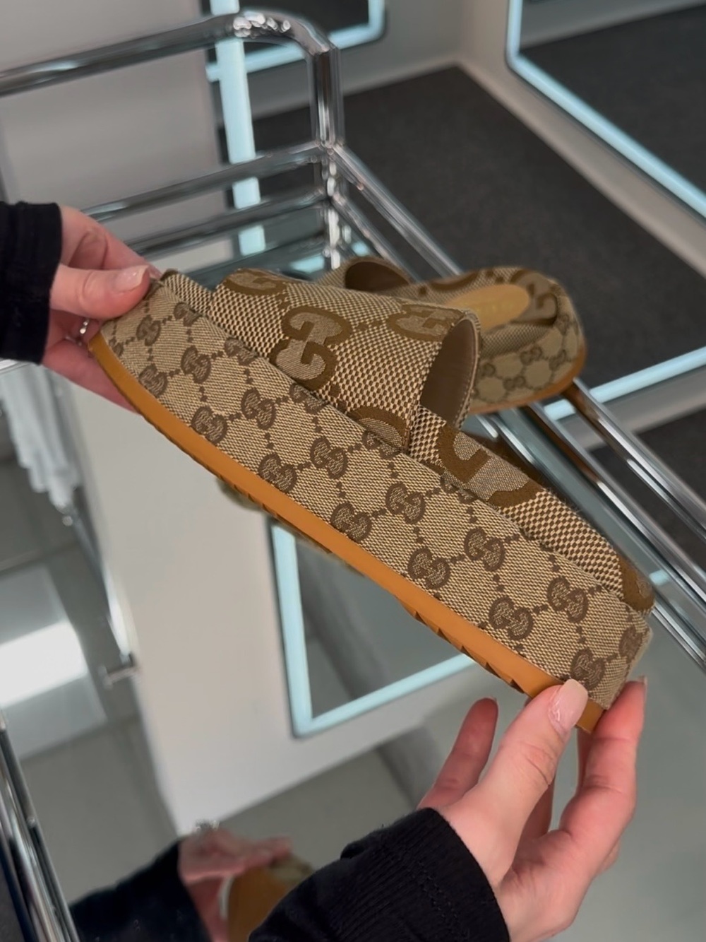 Gucci Platform Sandal Slides - Picture 7 of 10